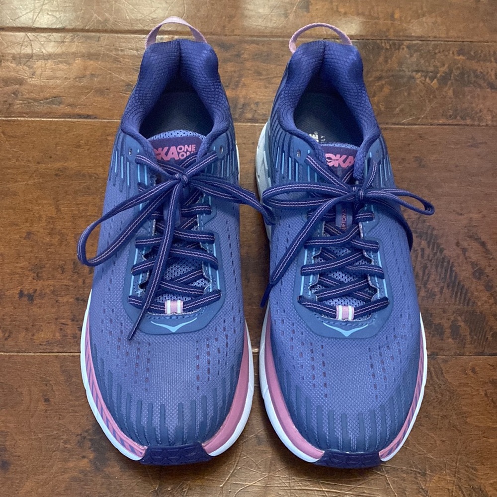 Hoka One One Clifton 5
